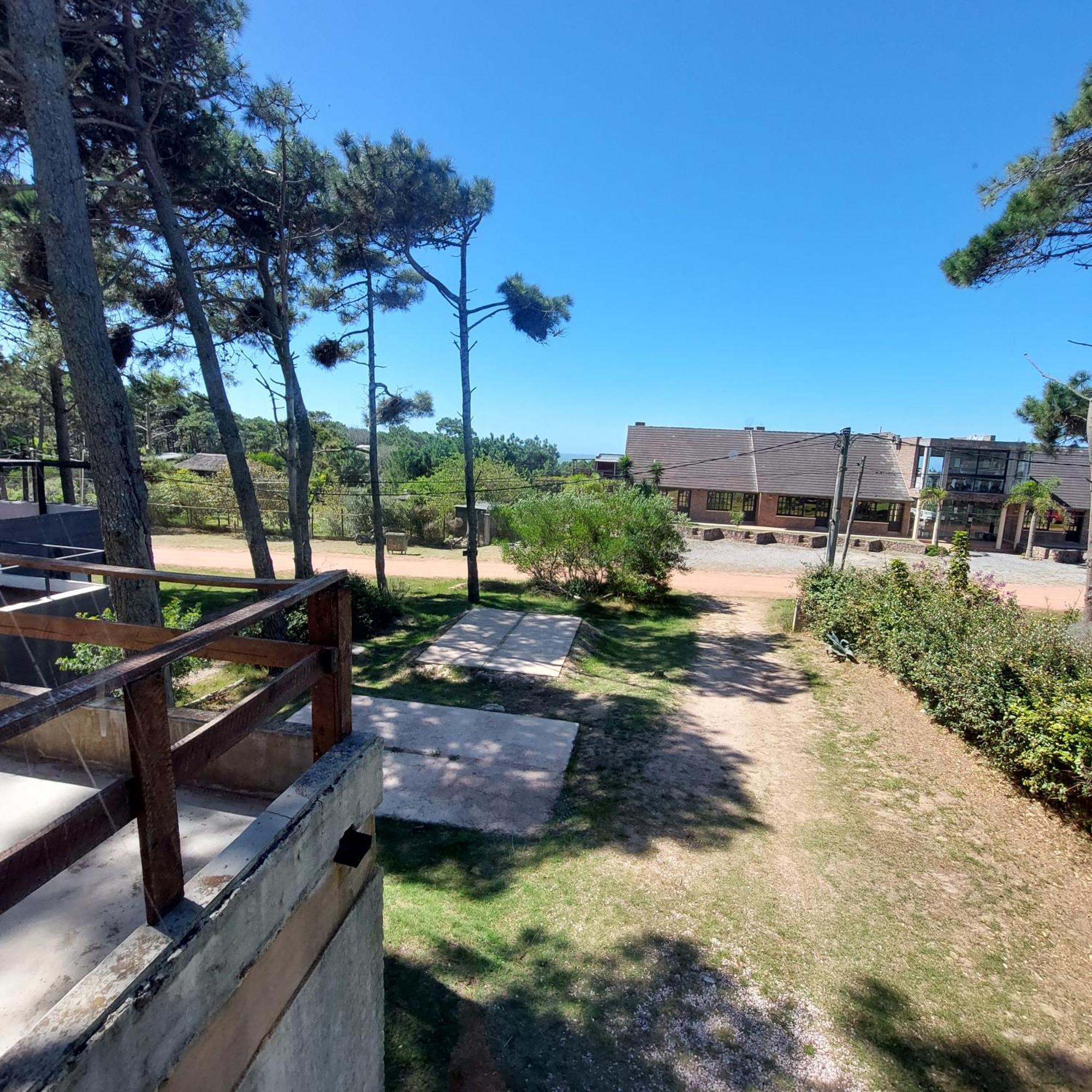 Casa Amarilla Con Jacuzzi Punta Del Diablo Exterior foto