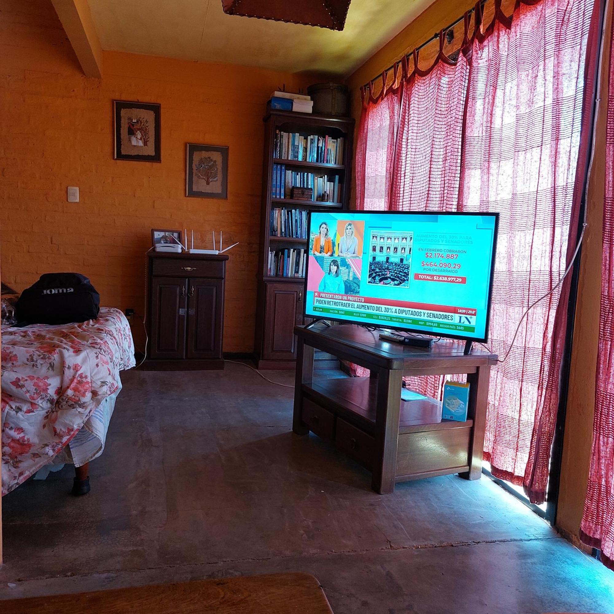 Casa Amarilla Con Jacuzzi Punta Del Diablo Exterior foto