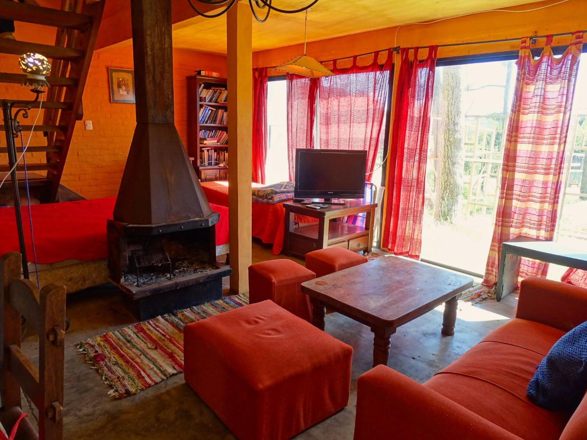 Casa Amarilla Con Jacuzzi Punta Del Diablo Exterior foto