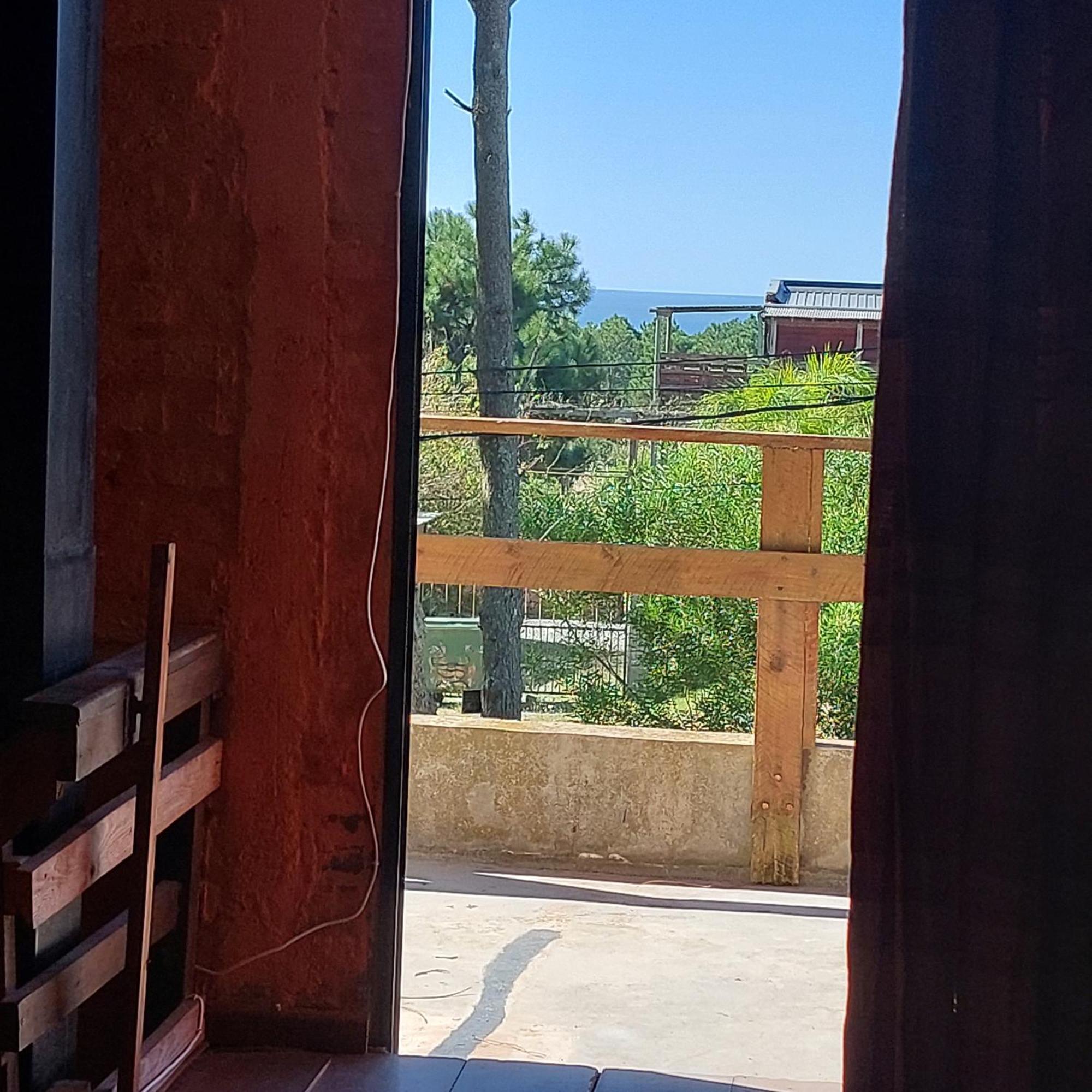 Casa Amarilla Con Jacuzzi Punta Del Diablo Exterior foto