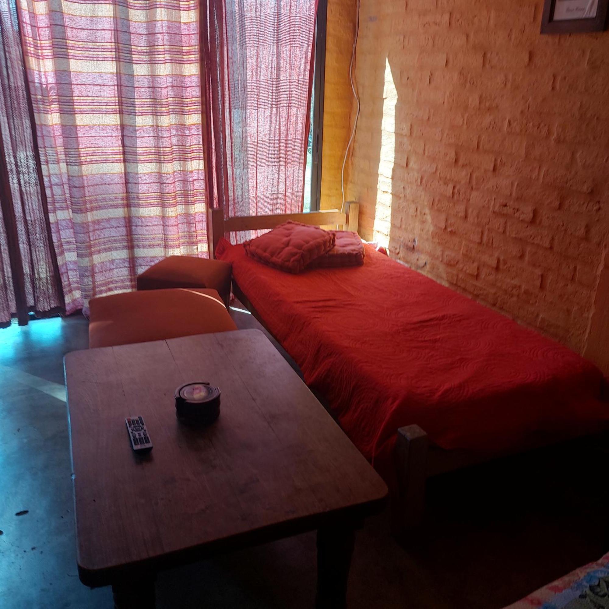 Casa Amarilla Con Jacuzzi Punta Del Diablo Exterior foto